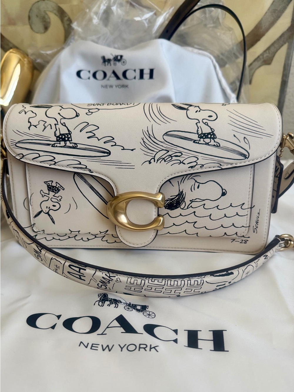 NWT Coach X Peanuts Tabby Shoulder Bag 26 With Newspaper Print HTF